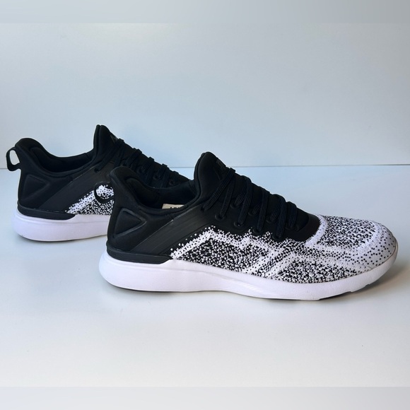 APL Techloom Tracer Sneaker Size 8.5 Running Shoe Anthracite slip-on EUC - Picture 5 of 8